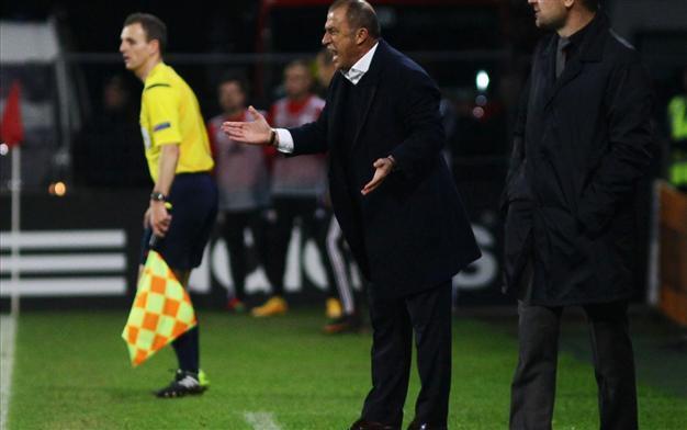 Coach Fatih Terim under fire as Turkey fails again