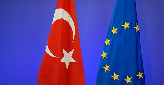 Turkey says it may suspend migrant deal with EU
