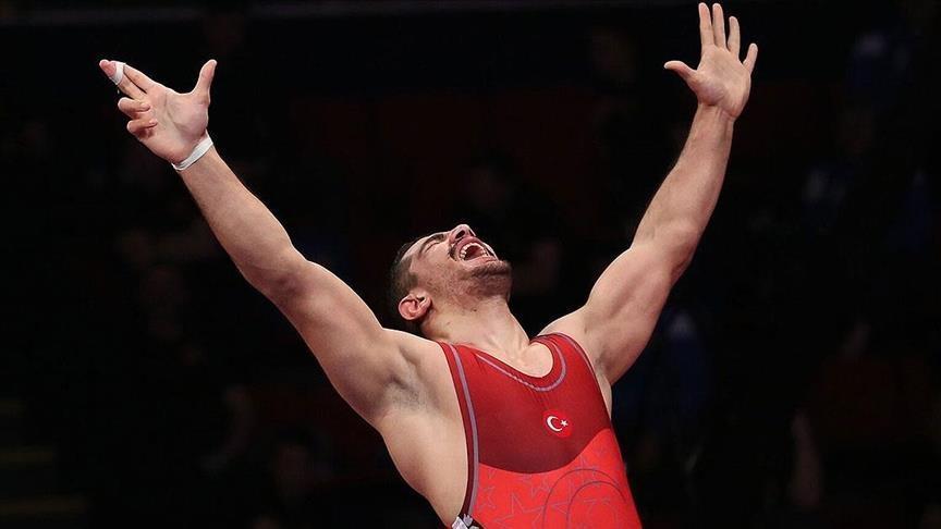 Turkish wrestler Taha Akgül wins European championship