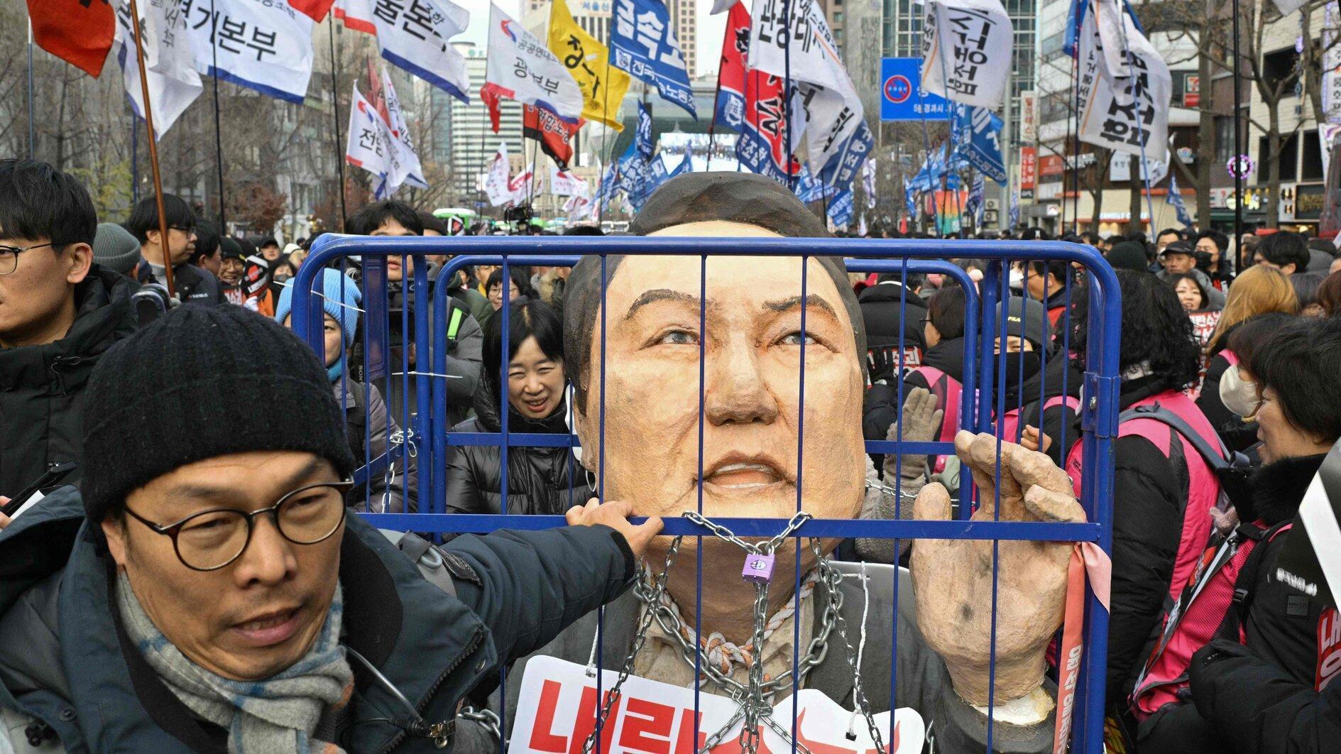 South Koreas Yoon vows to fight until the very last minute