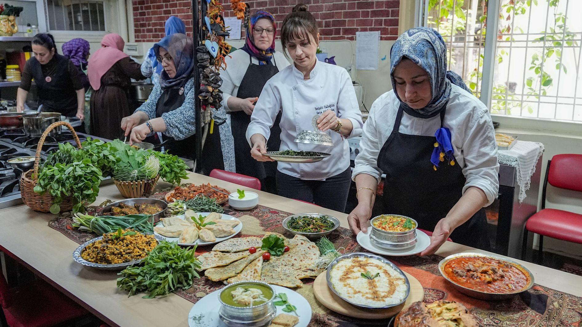 Wild herbs of Hevsel Gardens turn into dishes