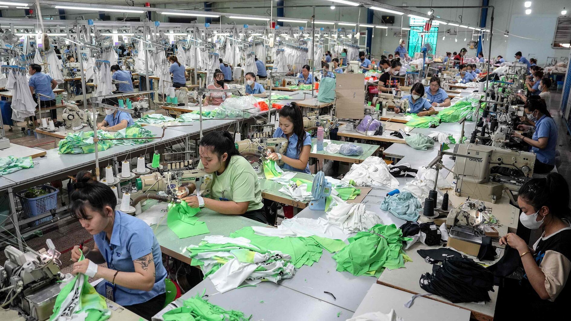 Manufacturing PMI down in May amid demand weakness