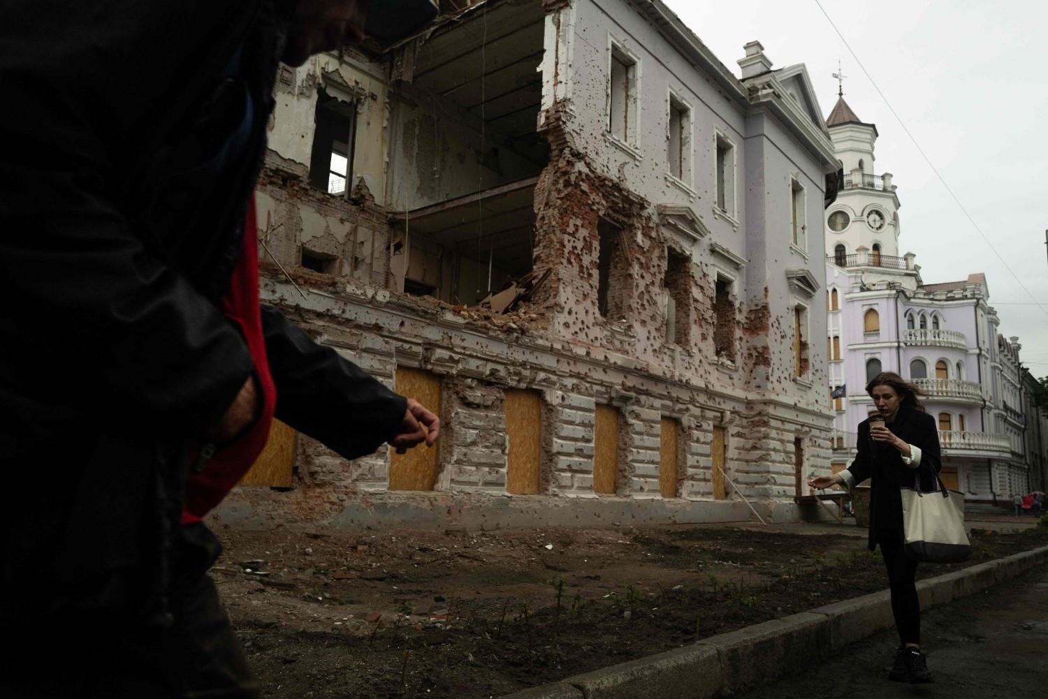 EU extends Ukrainians right to stay until March 2027