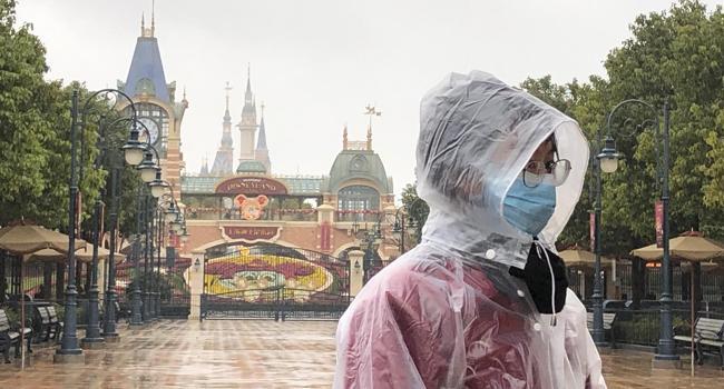 Outbreak casts pall over China new year as deaths surpass 40