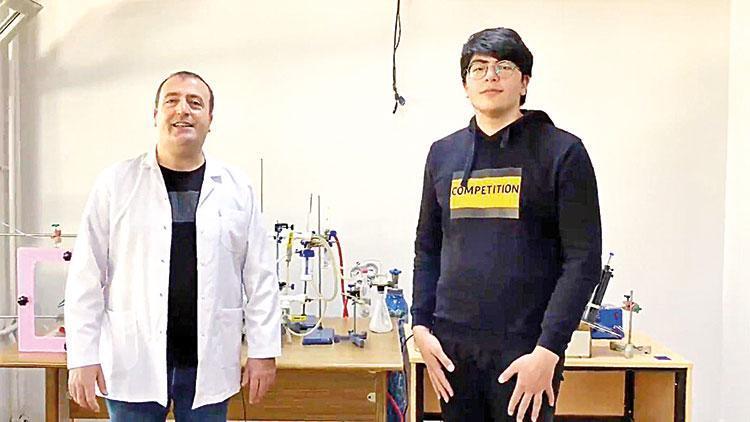 Kırık telefonla dünya birincisi