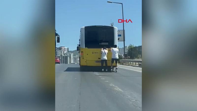 Kartal’da patenli gençlerin tehlikeli yolculuğu kamerada