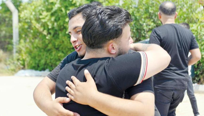 Cezaevlerinde tahliyeler başladı: Bu bize bayram şekeri Cezaevlerinde tahliyeler başladı: Bu bize bayram şekeri